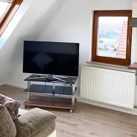 Gemuetliche 2 Zimmerwohnung Mit Tv Und Wlan Wendlingen am Neckar Exterior photo