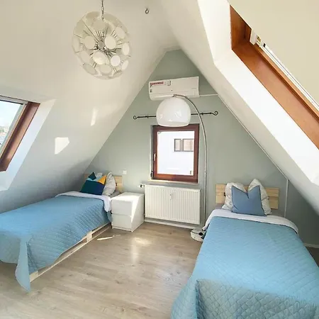 Gemuetliche 2 Zimmerwohnung Mit Tv Und Wlan Wendlingen am Neckar Exterior photo