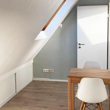 Gemuetliche 2 Zimmerwohnung Mit Tv Und Wlan Wendlingen am Neckar Exterior photo