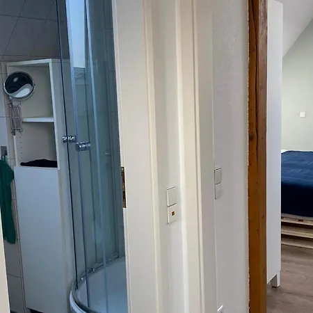 Gemuetliche 2 Zimmerwohnung Mit Tv Und Wlan Wendlingen am Neckar Exterior photo